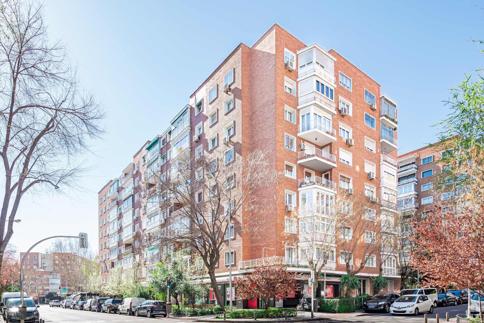 Avenida Bruselas, 71, Madrid, Madrid for sale Primary Photo- Image 1 of 1