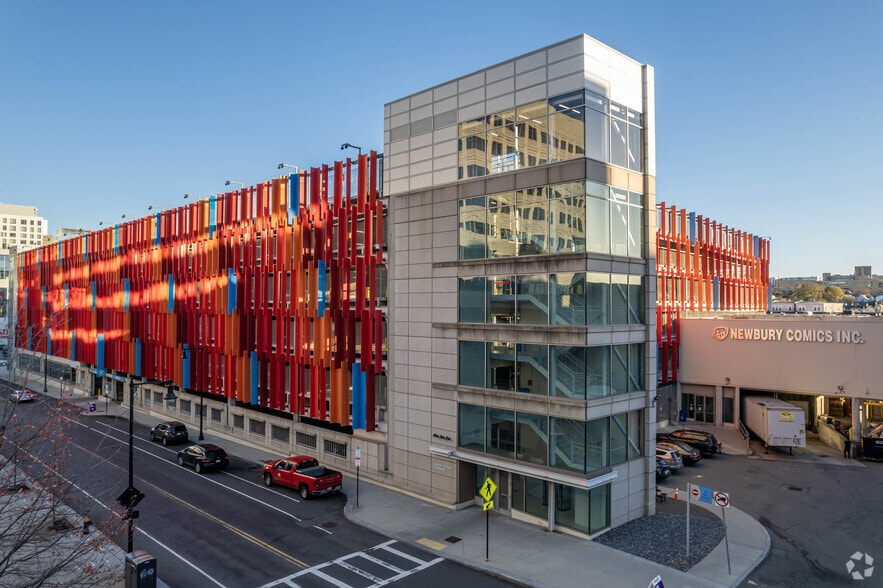 15 Guest St, Brighton, MA for lease - Building Photo - Image 2 of 6