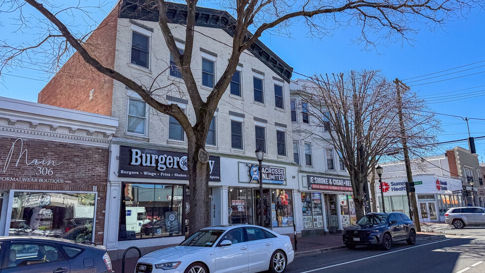 308-312 Main St & 2-8 Green St, Huntington, NY for sale - Building Photo - Image 2 of 3