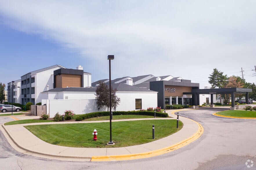 1801 Milwaukee Ave, Glenview, IL for sale - Primary Photo - Image 1 of 1