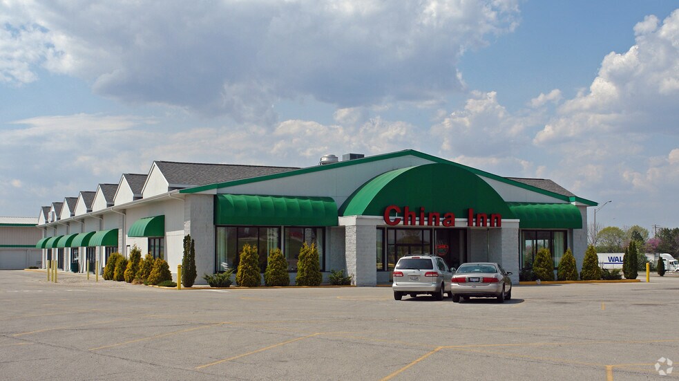 221 W Etna Rd, Ottawa, IL for sale - Primary Photo - Image 1 of 1