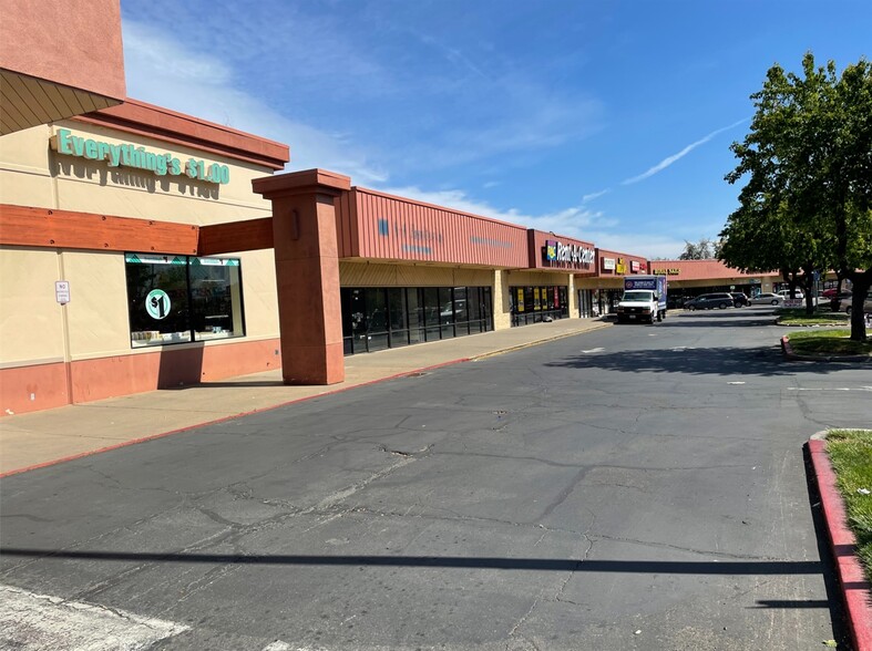 7301-7347 Greenback Ln, Citrus Heights, CA for lease - Building Photo - Image 2 of 4