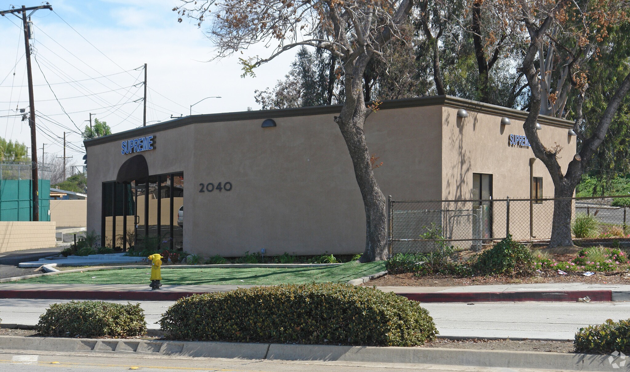 2040 N Towne Ave, Pomona, CA 91767