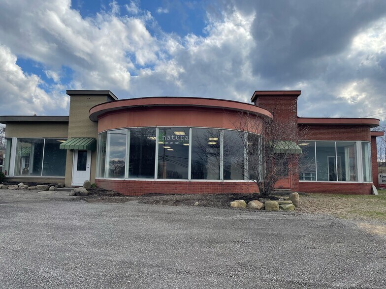 7203 State Route 5 and 20, Bloomfield, NY for sale - Building Photo - Image 1 of 1