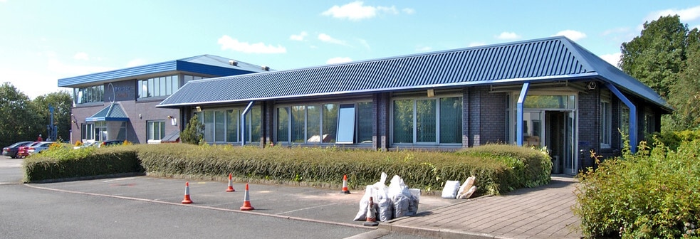 Kelvin Close, Warrington for lease - Building Photo - Image 2 of 2