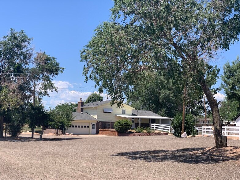 2524 County Road 37, Brighton, CO 80603