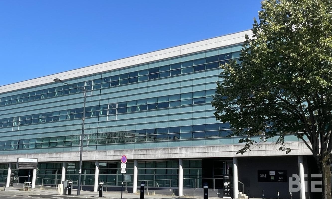 Office in Bordeaux for lease Building Photo- Image 1 of 9
