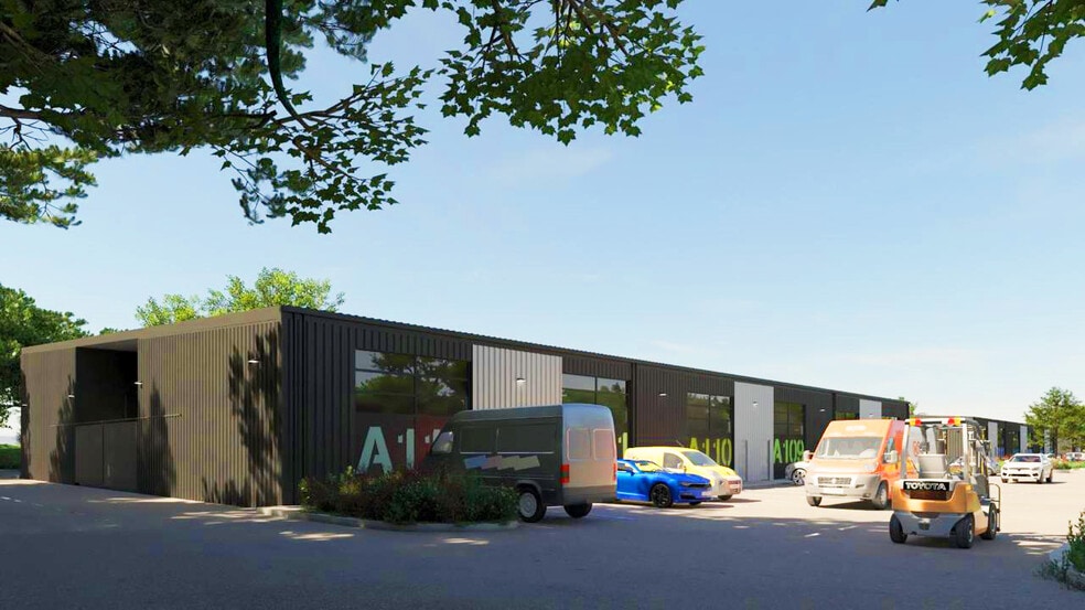 301-357 W 65th St, Loveland, CO for lease - Building Photo - Image 3 of 18