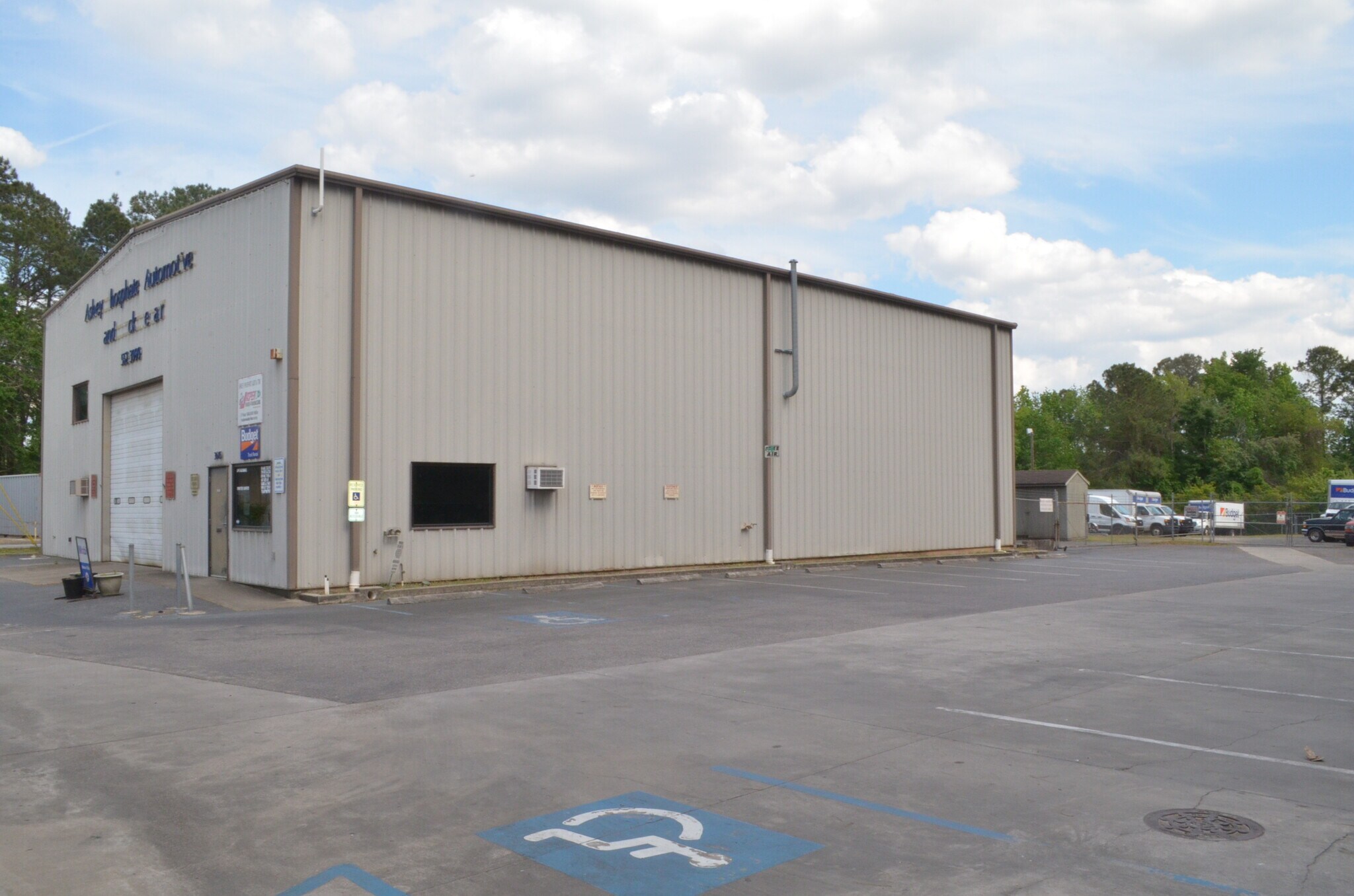 3615 Ashley Phosphate Rd, Charleston, SC for sale Building Photo- Image 1 of 1