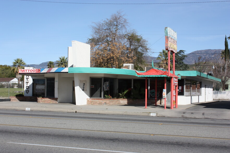 1042-1046 W Highland Ave, San Bernardino, CA for lease - Building Photo - Image 1 of 2