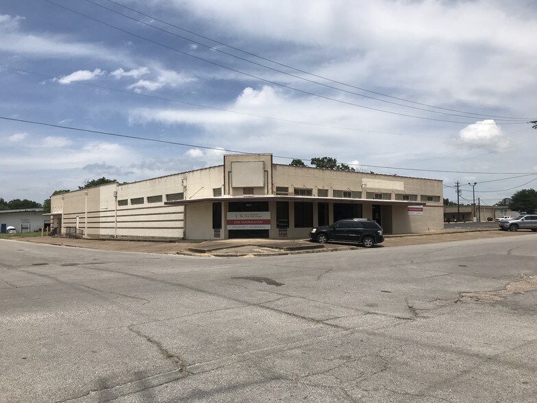 200 E 24th St, Bryan, TX for sale - Building Photo - Image 1 of 1