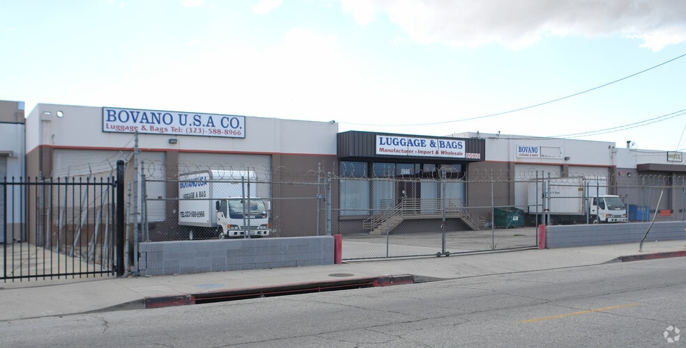 2080 E 25th St, Vernon, CA for lease - Building Photo - Image 3 of 3