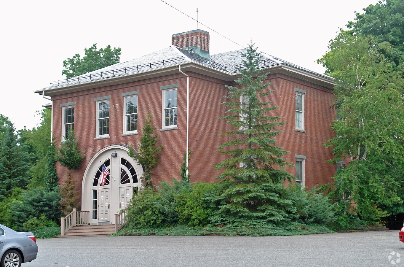 180 Locust St, Dover, NH 03820