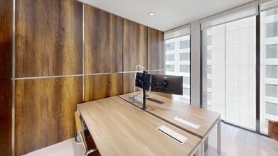 1110 Brickell Ave, Miami, FL for lease Interior Photo- Image 2 of 3