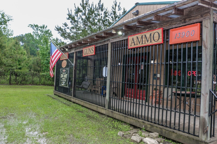 13860 Highway 105 E, Conroe, TX for sale - Building Photo - Image 1 of 1
