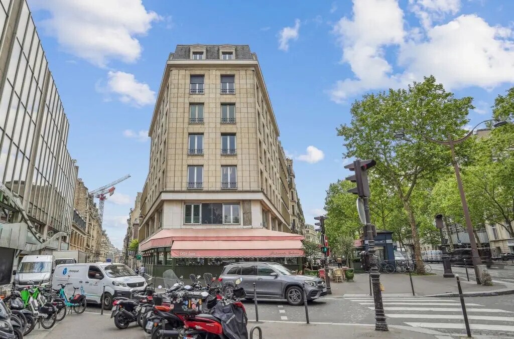 Location Bureaux 219 m² - Photo 1