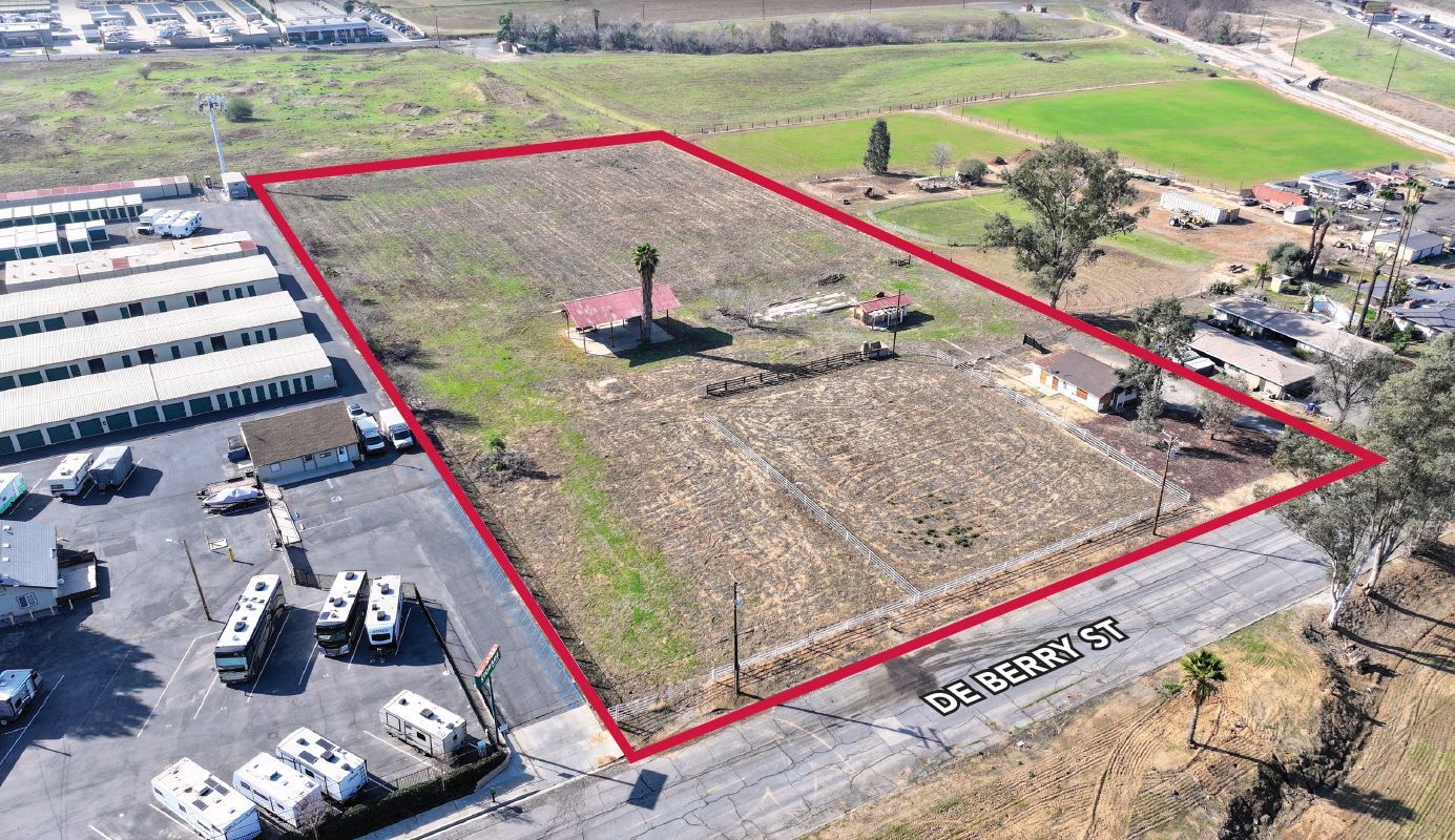 21911 De Berry St, Grand Terrace, CA for sale Primary Photo- Image 1 of 2