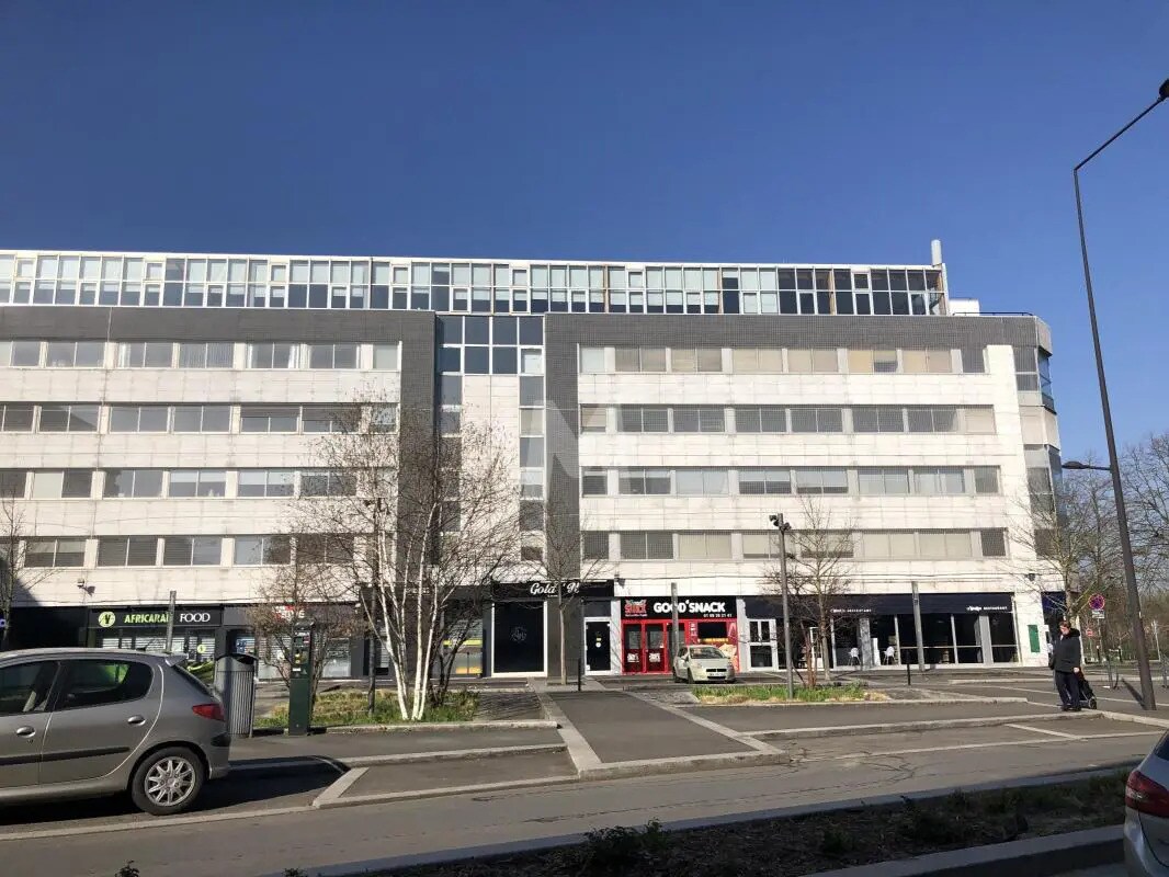 Office in Évry-Courcouronnes for lease Building Photo- Image 1 of 7