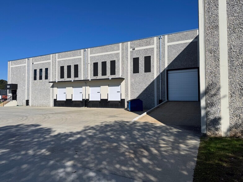 50 Distribution Blvd, Edison, NJ 08817