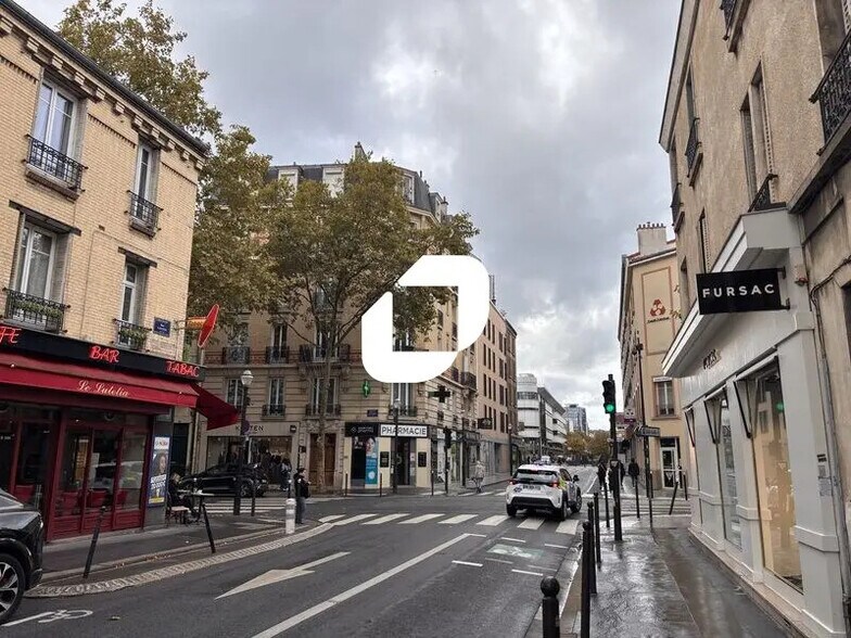 Office in Boulogne-Billancourt for lease - Building Photo - Image 1 of 1