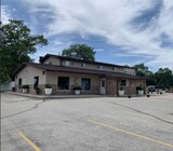 8405 S 27th St, Franklin WI - Pub