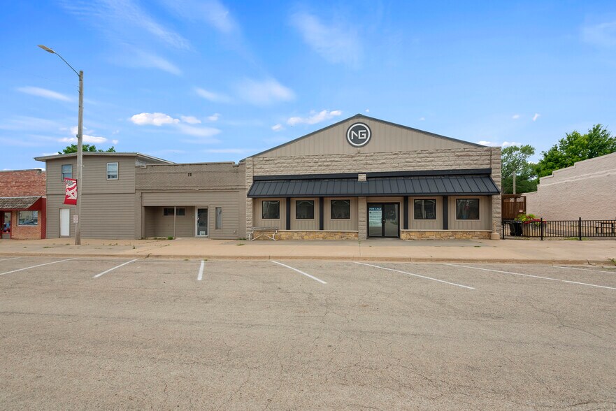 219 Main st, Maple Hill, KS for sale - Building Photo - Image 1 of 1