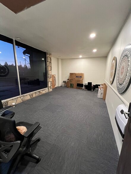 735 Stocker Rd, Big Bear Lake, CA for lease - Building Photo - Image 3 of 22