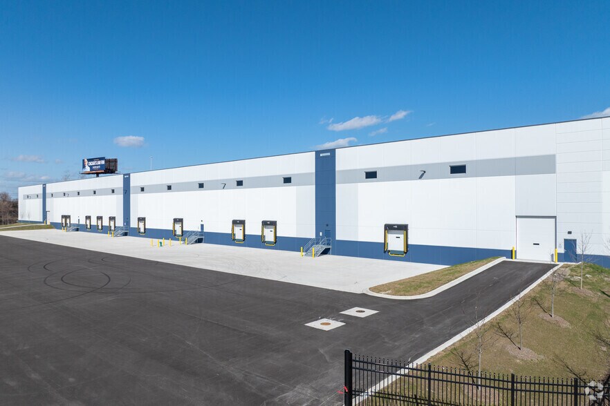 4510 W Ann Lurie Pl, Chicago, IL for sale - Building Photo - Image 2 of 9