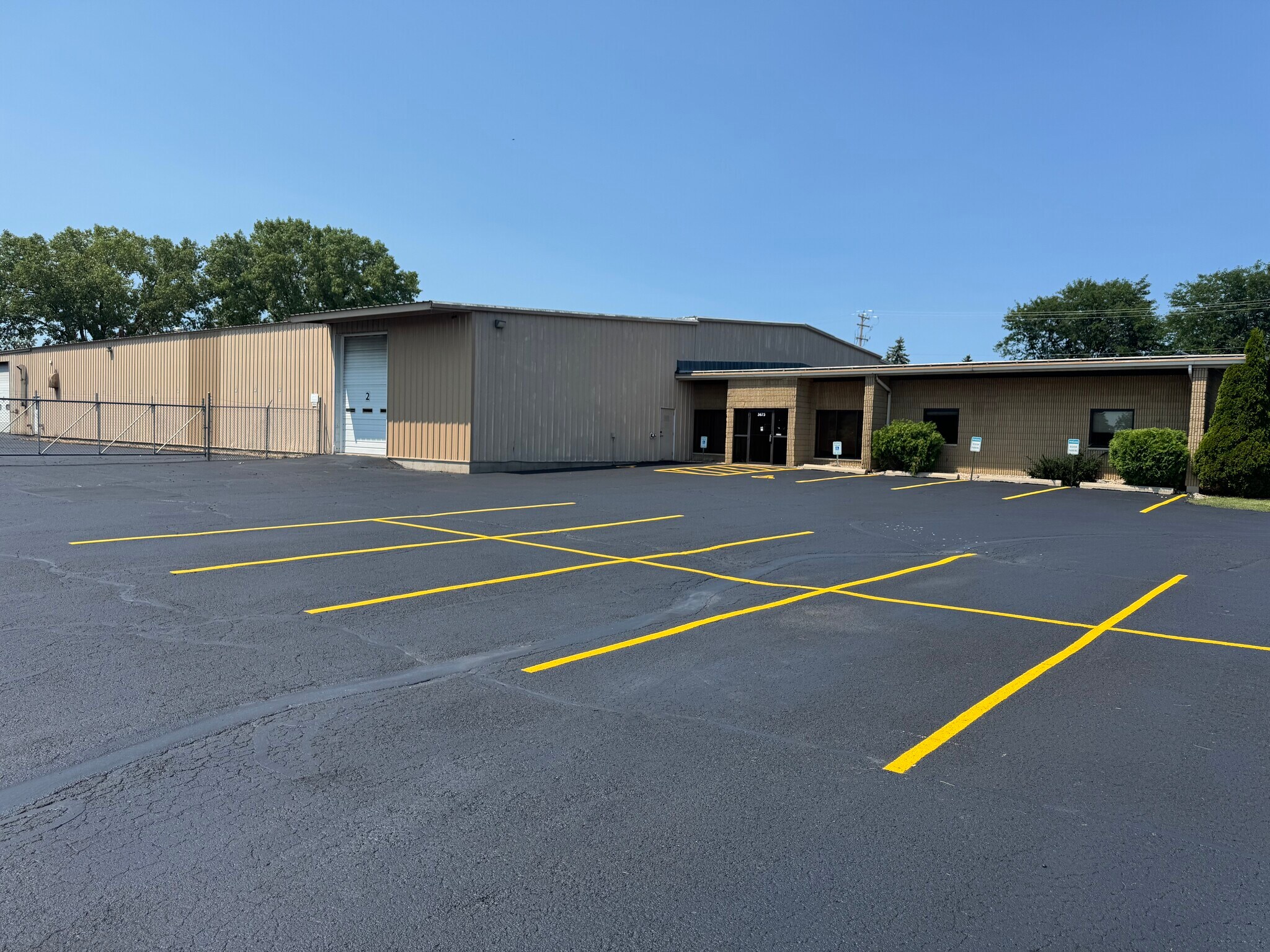 3675 N Main St, Oshkosh, WI for lease Building Photo- Image 1 of 11