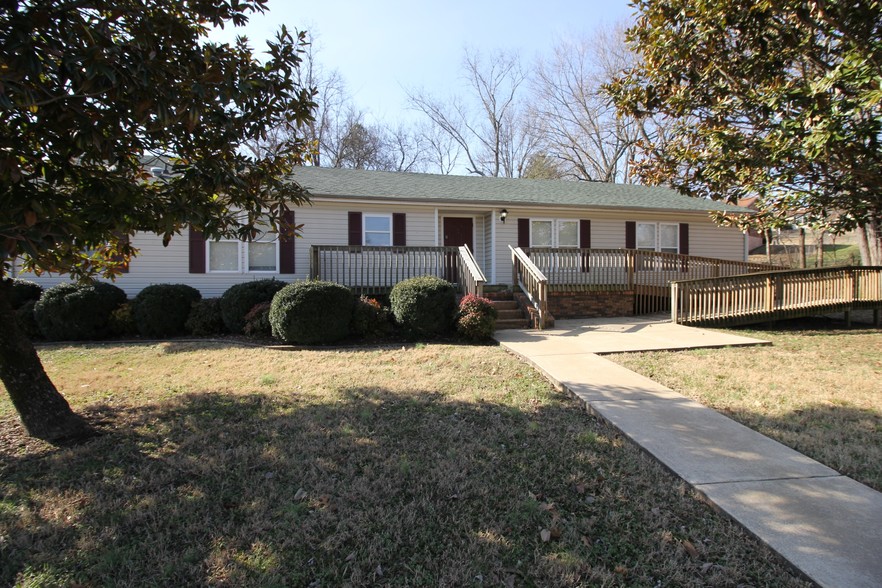 114 Ashwood Dr, Columbia, TN for sale - Building Photo - Image 1 of 1