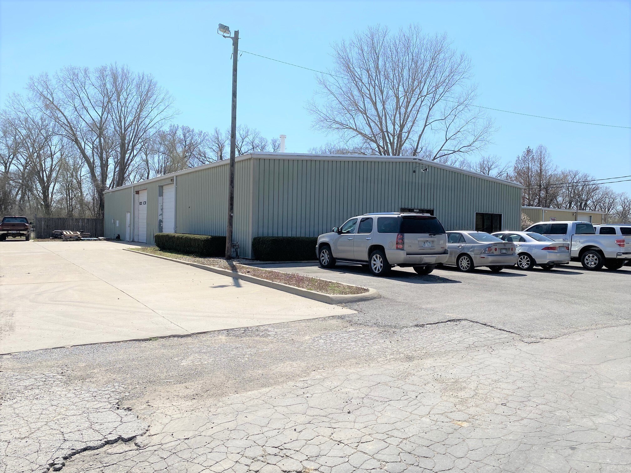 11551 Kaw Dr, Bonner Springs, KS 66012 Industrial for Sale