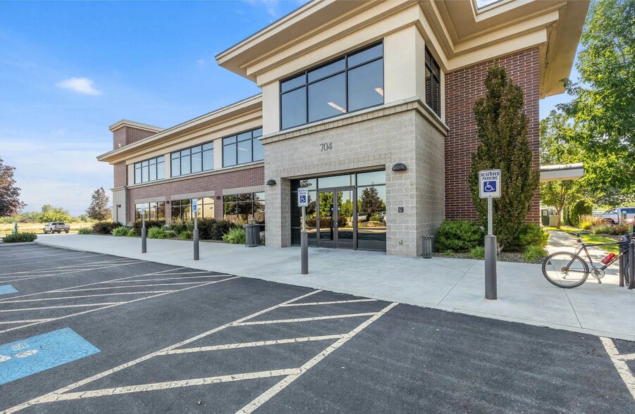704 E United Heritage Ct, Meridian, ID for sale - Building Photo - Image 3 of 19