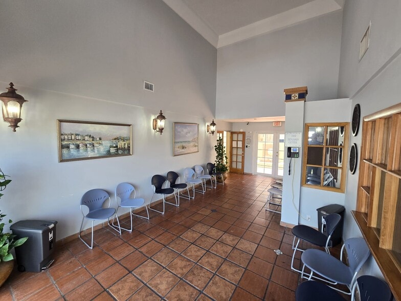 7777 N University Dr, Tamarac, FL for sale - Building Photo - Image 2 of 77