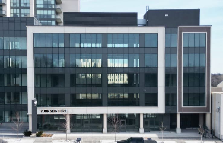 145 Queen St E, Brampton, ON for lease - Building Photo - Image 2 of 3