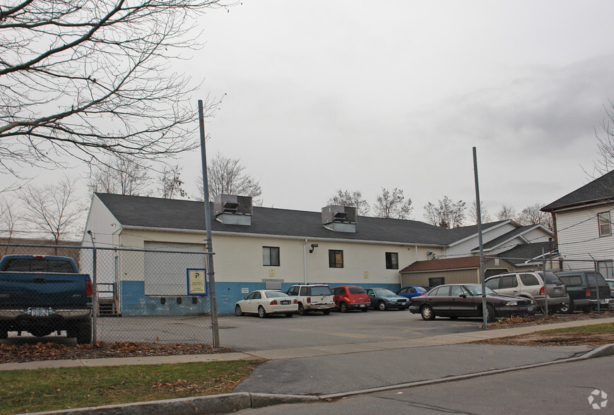 31-33 Curlew St, Rochester, NY for lease - Building Photo - Image 3 of 39