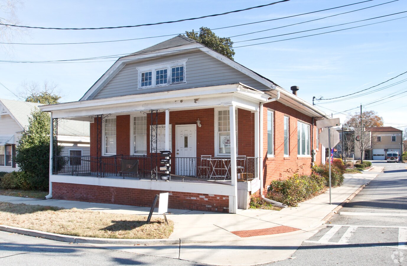 23 Jackson St, Newnan, GA 30263