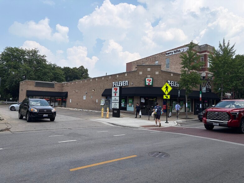 1524 W Taylor St, Chicago, IL for lease - Building Photo - Image 1 of 3