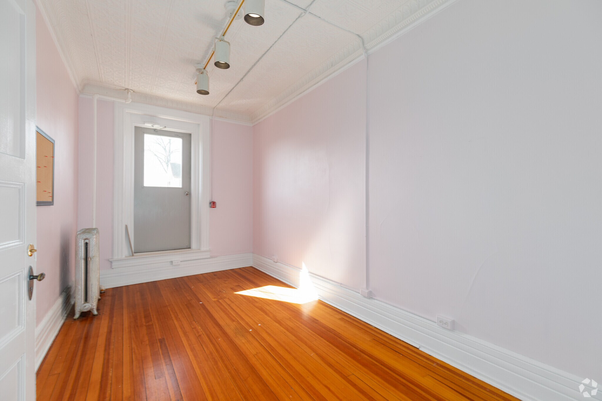 16 Monmouth St, Red Bank, NJ 07701 Office/Retail for Lease