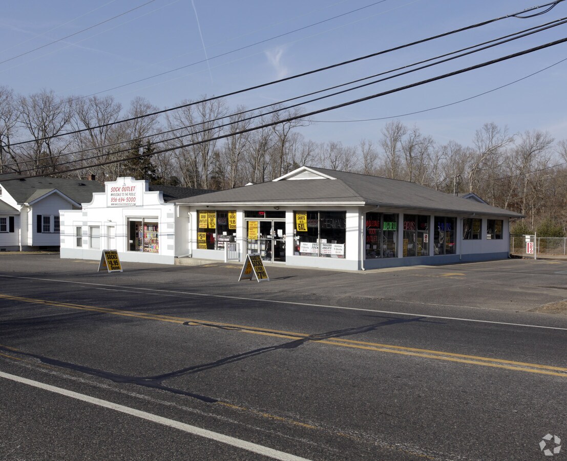 820 Delsea Dr, Franklinville, NJ 08322