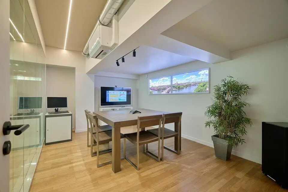 Office in Paris for lease Building Photo- Image 1 of 12