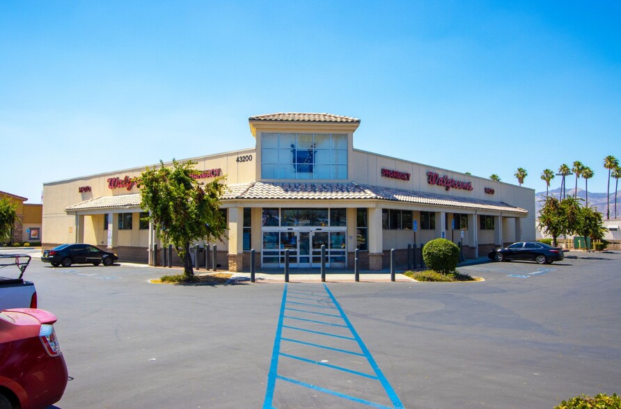 43200 E Florida Ave, Hemet, CA for sale - Primary Photo - Image 1 of 4