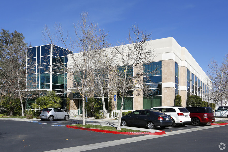 40810 County Center Dr, Temecula, CA for lease - Building Photo - Image 1 of 6