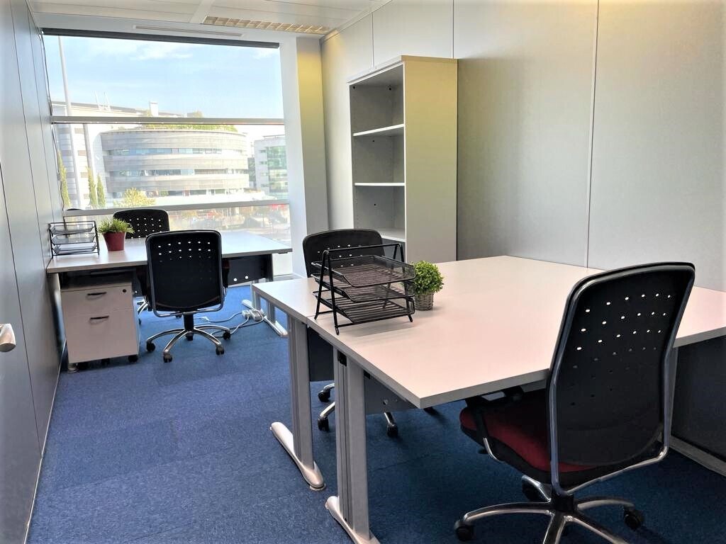 Calle de Anabel Segura, 10, Alcobendas, Madrid for lease Interior Photo- Image 1 of 3