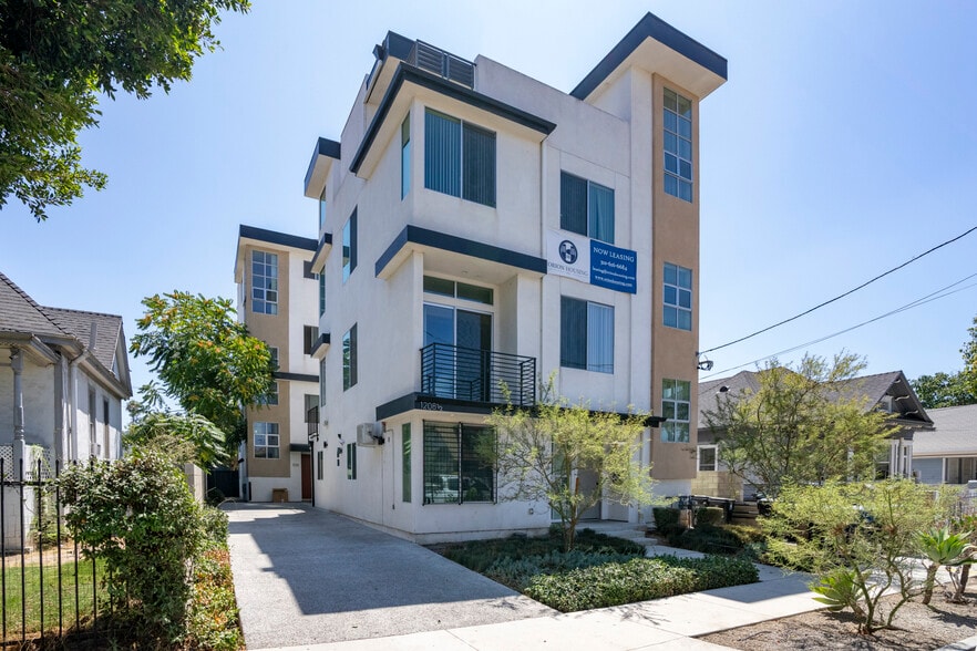 1208 W 25th St, Los Angeles, CA for sale - Building Photo - Image 2 of 13