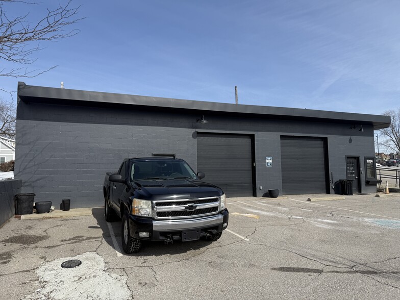 1024 E Market St, Indianapolis, IN for lease - Building Photo - Image 2 of 2
