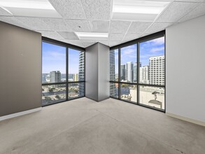 501 W Broadway, San Diego, CA for lease Interior Photo- Image 2 of 13