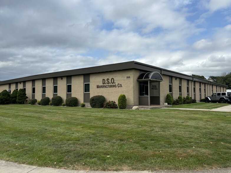 390 John Downey Dr, New Britain, CT for lease - Building Photo - Image 3 of 5