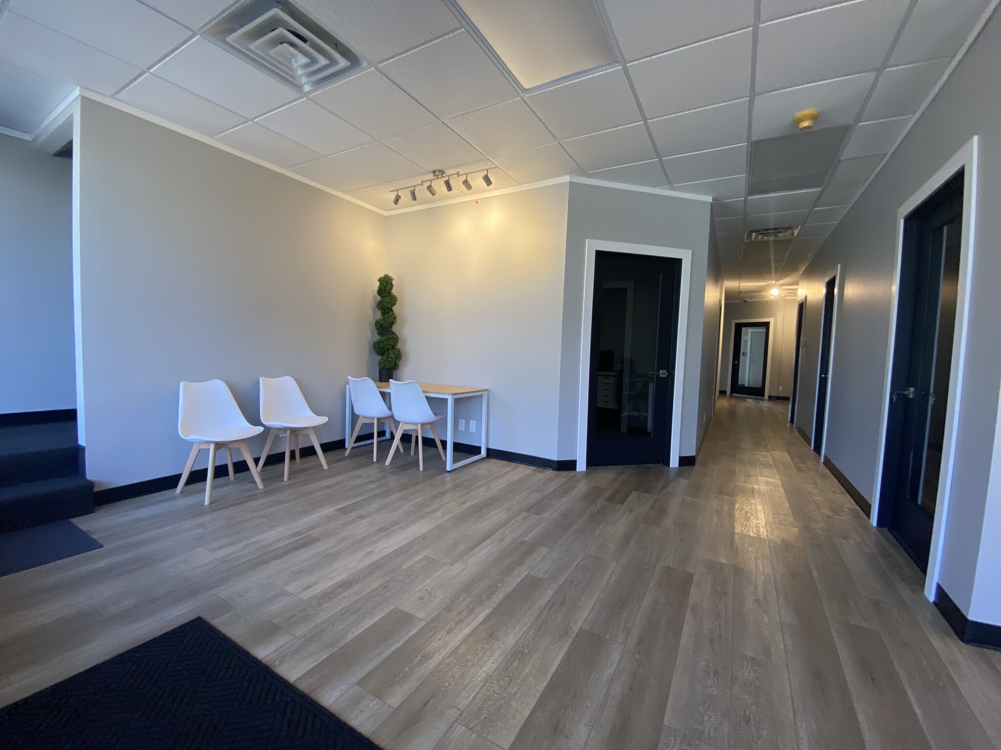 6201 S 58th St, Lincoln, NE for lease Lobby- Image 1 of 18