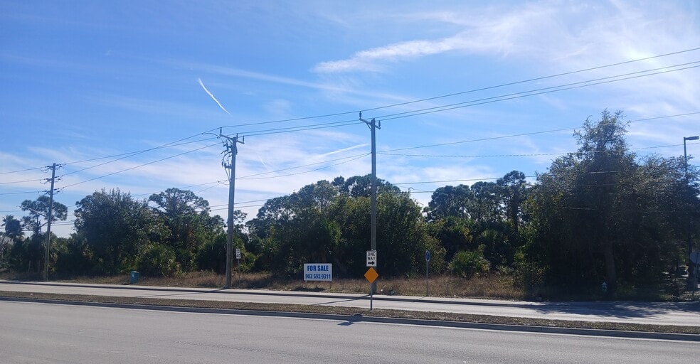 120 E Dearborn St, Englewood, FL for sale - Building Photo - Image 2 of 3