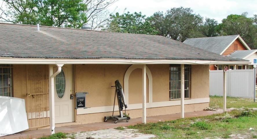 8256 Commercial Way, Weeki Wachee, FL for sale - Building Photo - Image 1 of 1